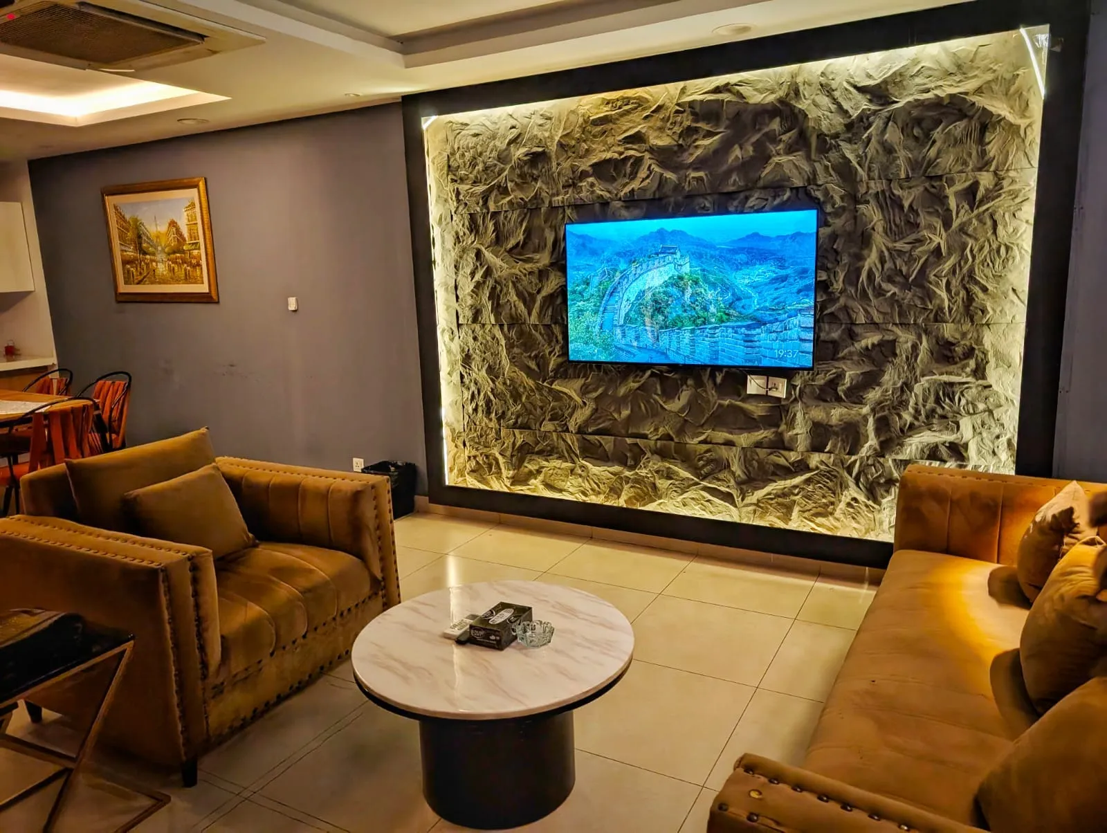 The Velvet Two-Bed Suite